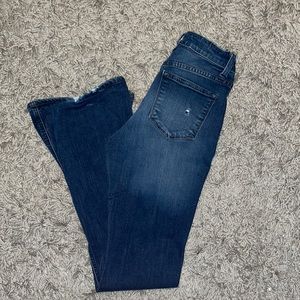 Mid rise boot cut jean. Size 26 from buckle.